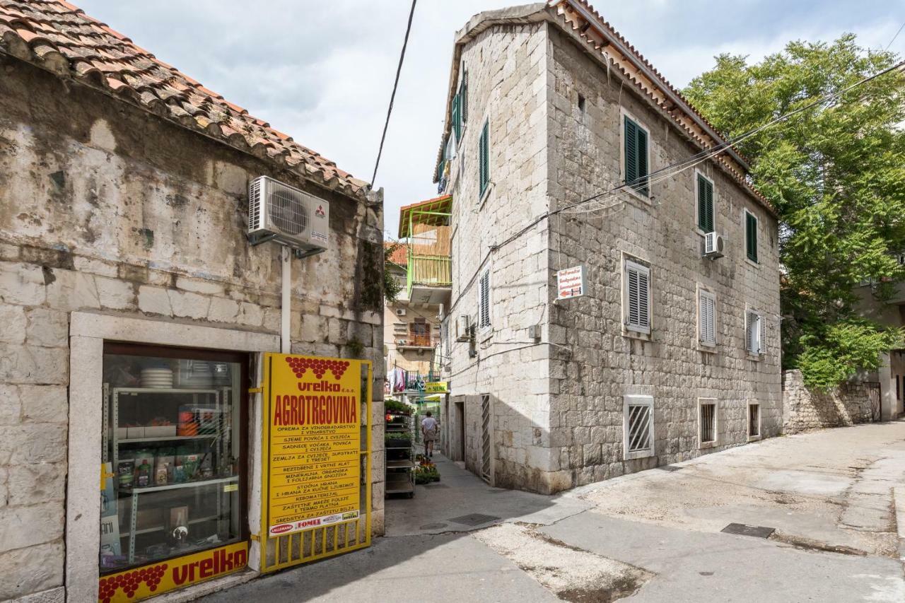 Studio Nana - By Golden Gate In Old Town Split Buitenkant foto
